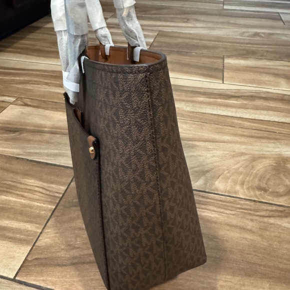 Michael Kors Jet Set Travel MD Double Zip Pocket Sig Brown - Picture 6 of 10